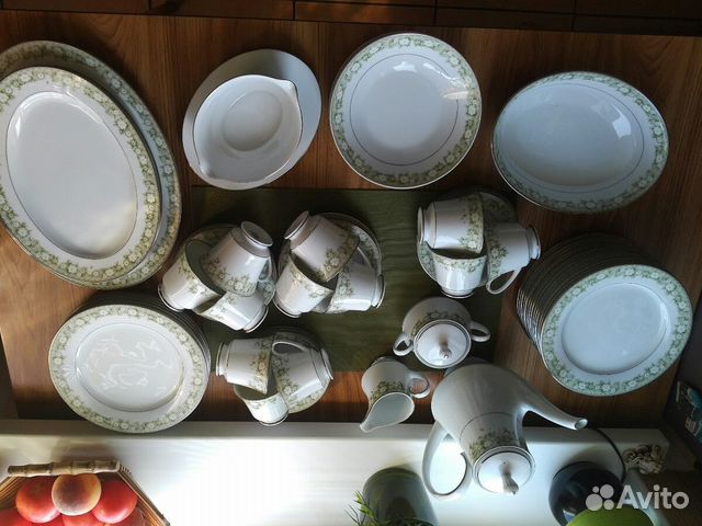 Noritake - чайно-обеденный сервиз на 12 персон Noritake - чайно-обеденный сервиз на 12 персон