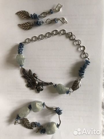 Комплект украшений, из натуральных камней. Колье