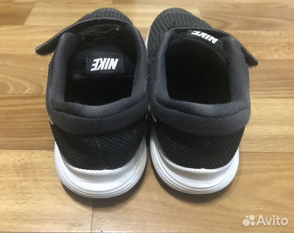 Кроссовки детские Nike Кроссовки детские Nike