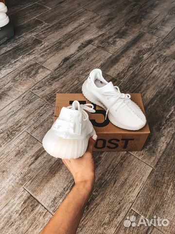 Кроссовки adidas yeezy 350 Кроссовки adidas yeezy 350