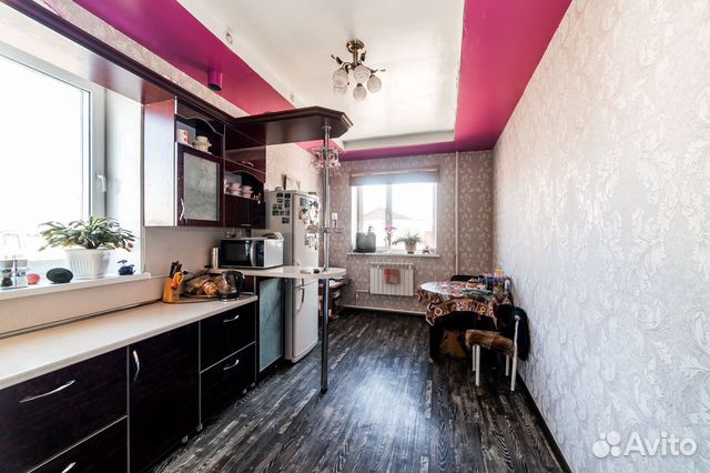 Коттедж 275 м² на участке 10 сот.