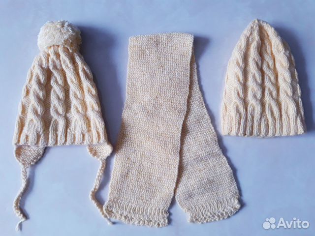 Комплект шапочки и шарфик на девочку Комплект шапочки и шарфик на девочку