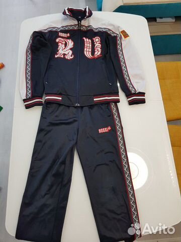 Спортивный костюм на мальчика 7-9 лет Спортивный костюм на мальчика 7-9 лет