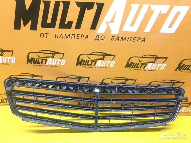 Решетка радиатора Mercedes C-Classe W204 2011-2014 Решетка радиатора Mercedes C-Classe W204 2011-2014