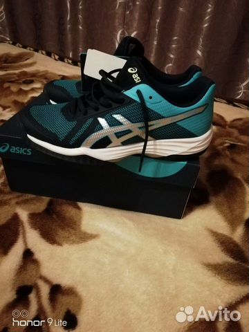 Продаю кроссовки asics GEL - tactic