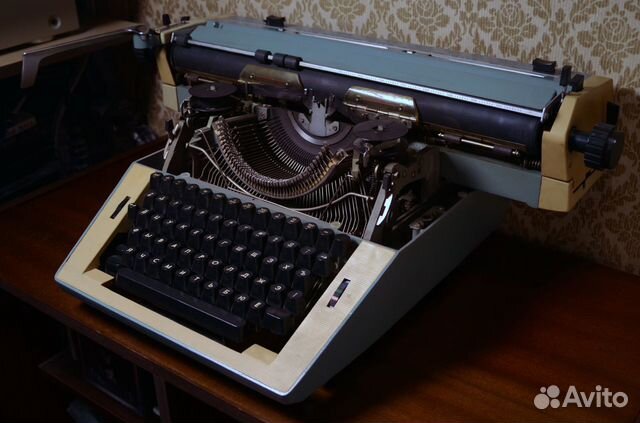 Печатная машинка Robotron 20 - Роботрон 20 Печатная машинка Robotron 20 - Роботрон 20