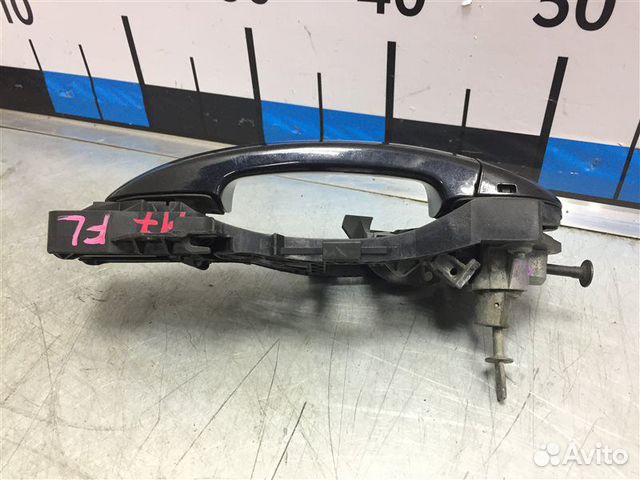 Ручка двери наружная передняя левая Volkswagen Ручка двери наружная передняя левая Volkswagen