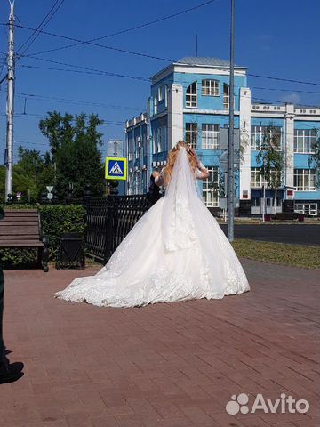 Свадебное платье
