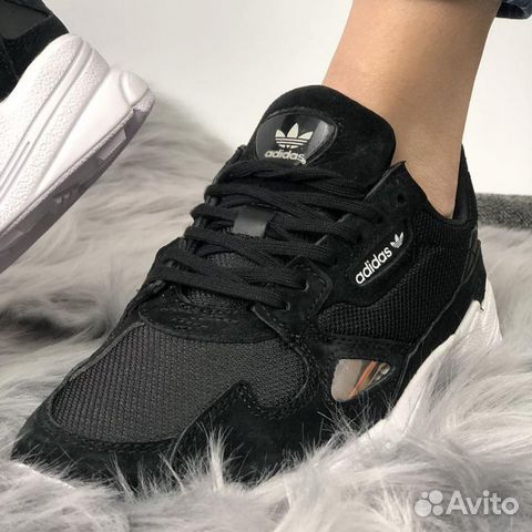 Кроссовки Adidas Falcon женские Кроссовки Adidas Falcon женские