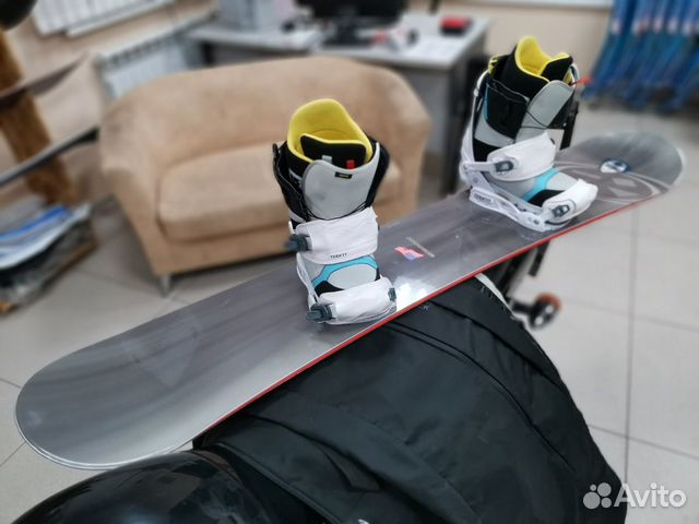 Сноуборд. Крепления для сноуборда. Боты