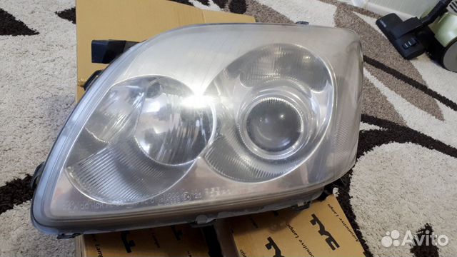 Фара на Toyota Avensis дорестайл 03-06 depo 212-11