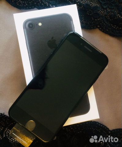 Телефон iPhone 7 32g