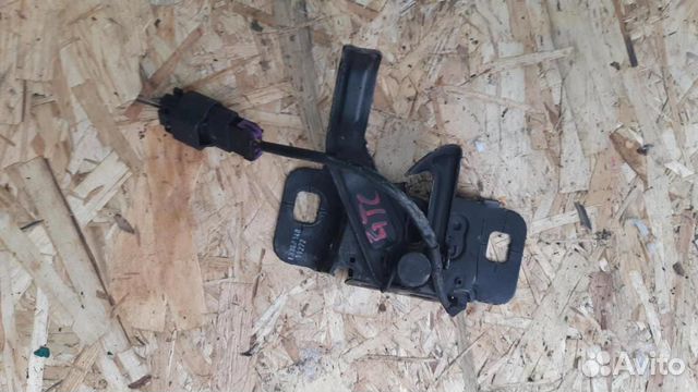 Замок капота Opel Astra J GTC Замок капота Opel Astra J GTC