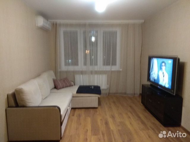 1-к квартира, 42 м², 4/18 эт. 1-к квартира, 42 м², 4/18 эт.