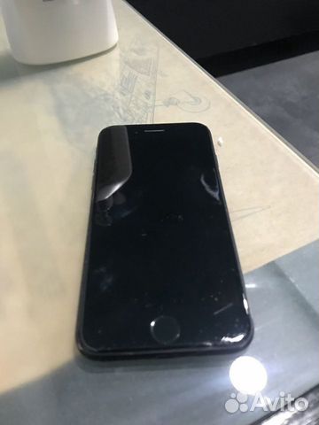 Телефон iPhone 7 Black Телефон iPhone 7 Black