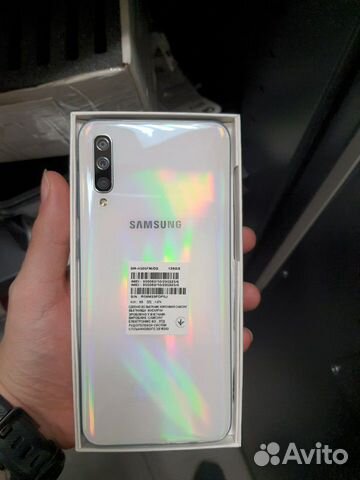 Продаю SAMSUNG A50 128GB Продаю SAMSUNG A50 128GB