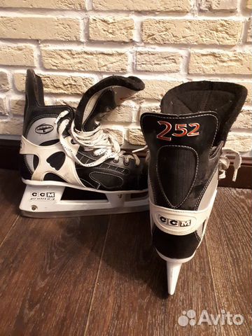 Хоккейные коньки CCM Хоккейные коньки CCM