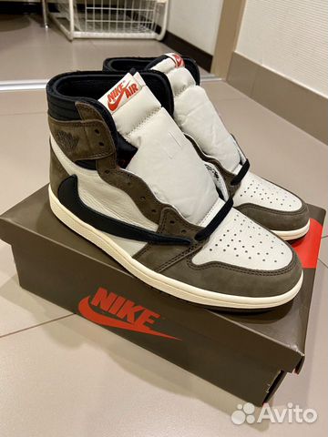 Nike Air Jordan 1 x Travis Scott Nike Air Jordan 1 x Travis Scott