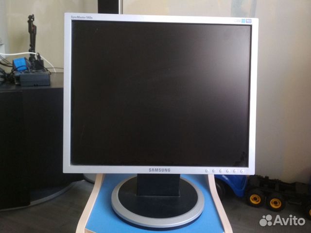 Монитор Samsung