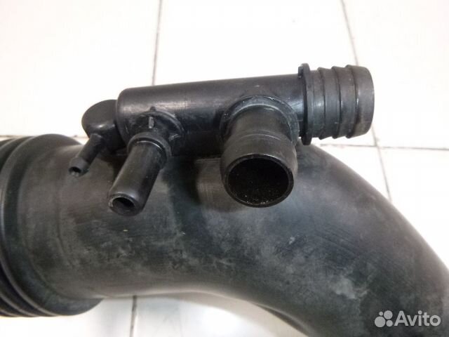 Патрубок воздушного фильтра Mercedes Benz W212 E K