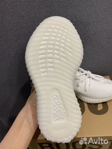 Кроссовки yeezy boost 350 белые Кроссовки yeezy boost 350 белые