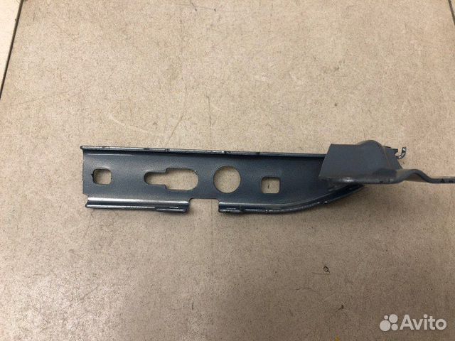 Петля капота передняя левая Audi Q3 8UB ctsa 2014 Петля капота передняя левая Audi Q3 8UB ctsa 2014