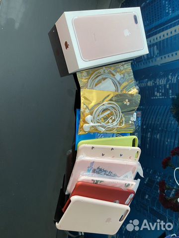 Телефон iPhone 7 Plus rose gold 128
