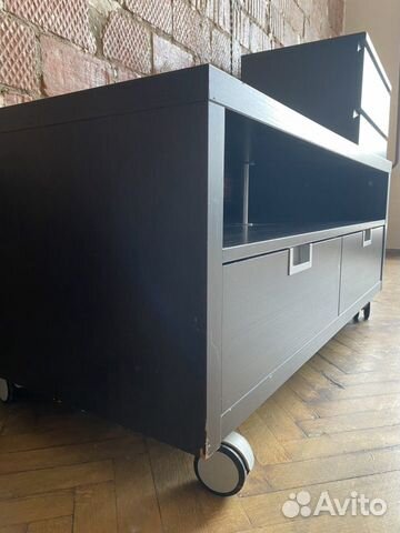 Тумба под телевизор