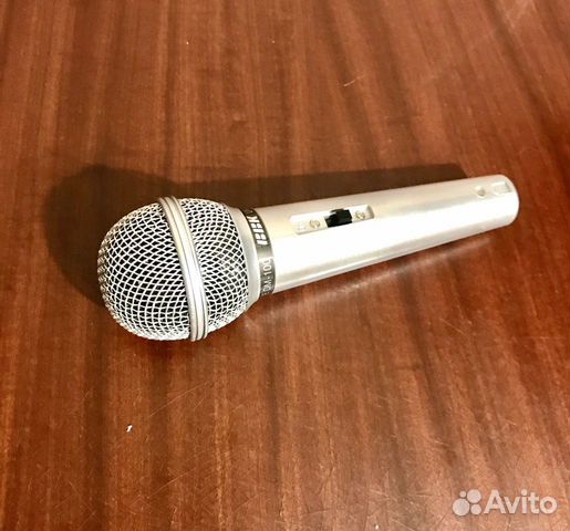 Микрофон для караоке BBK DM-100 Микрофон для караоке BBK DM-100
