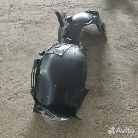 Подкрылок правый на Мерседес-ML W166 (Две части)