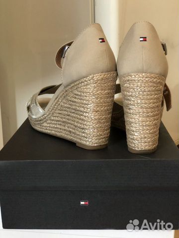 Босоножки Tommy Hilfiger,в идеальном состоянии Босоножки Tommy Hilfiger,в идеальном состоянии