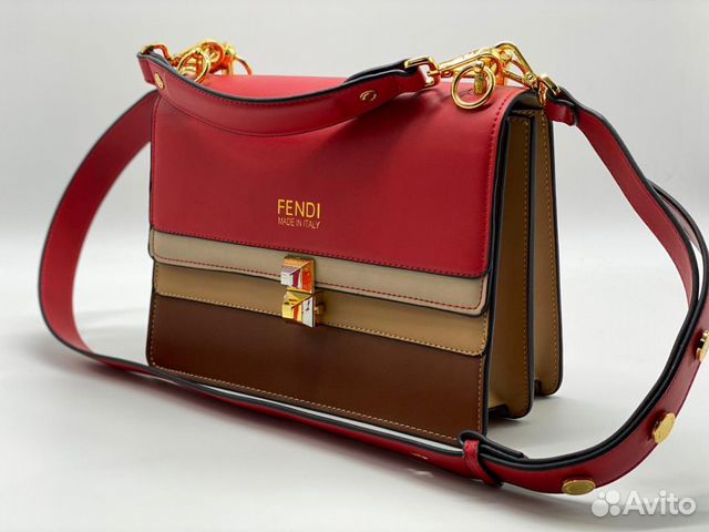 Новая женская сумка Fendi Kan на плечо Новая женская сумка Fendi Kan на плечо