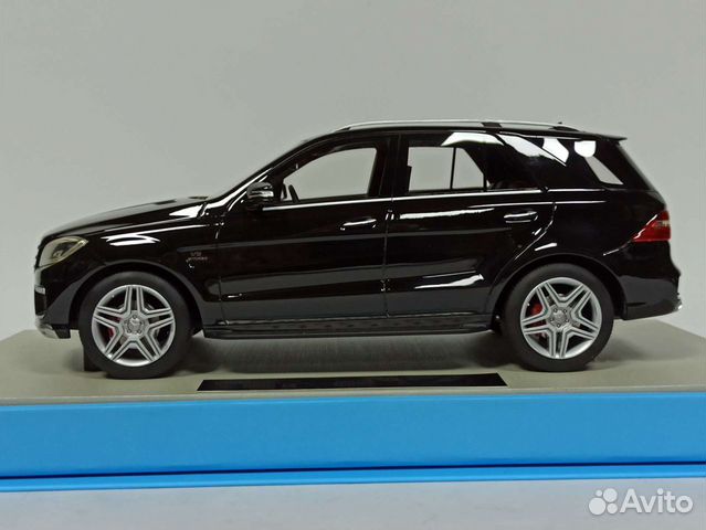 Mercedes ML63 AMG Black W166 1:18 Limited