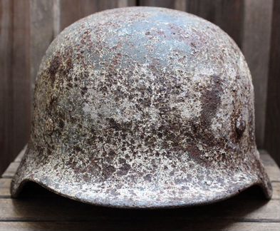 Каска Вермахт в зимнем перекрасе