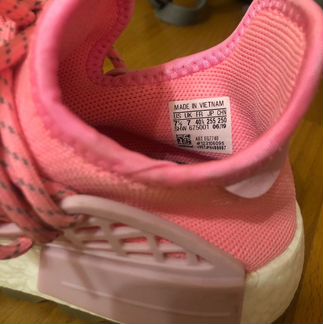 Кроссовки adidas pharrell williams