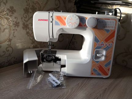 Швейная машина Janome