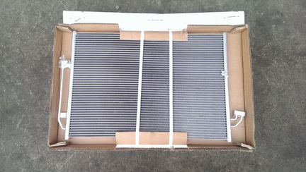 Новый радиатор кондиционера Ниссан Мурано Z51