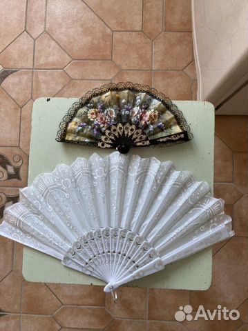 Веера дамские новые