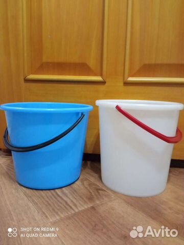 Ведро пластиковое, банки стеклянные
