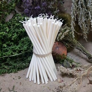 Белые восковые свечи