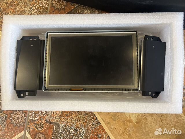 Монитор range rover vogue L 405 2016