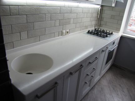 Столы столешницы из искусственного камня