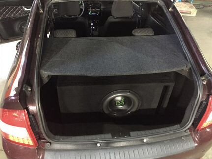 Задняя полка с боковинками Приора