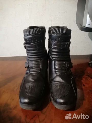 Мотоциклетные ботинки