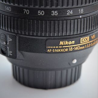 Объектив Nikon 18-140mm