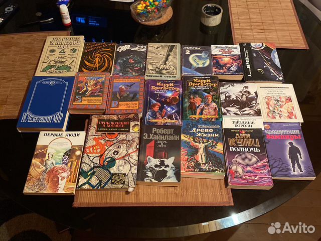 Разные книги про фантастику