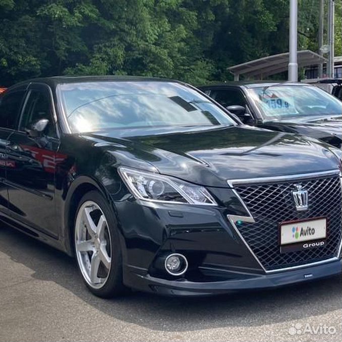 Toyota Crown 2014