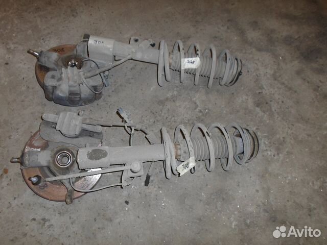 Peugeot 307 стойка амортизатора,кулак,суппорт