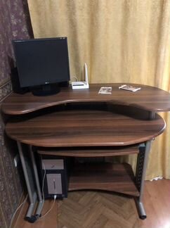 Компьютерный стол