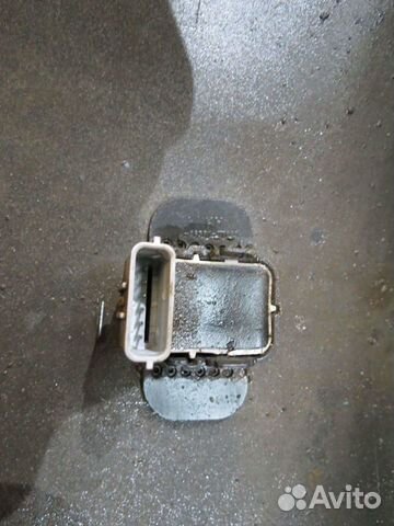 Парктроник заднего бампера Kia Quoris